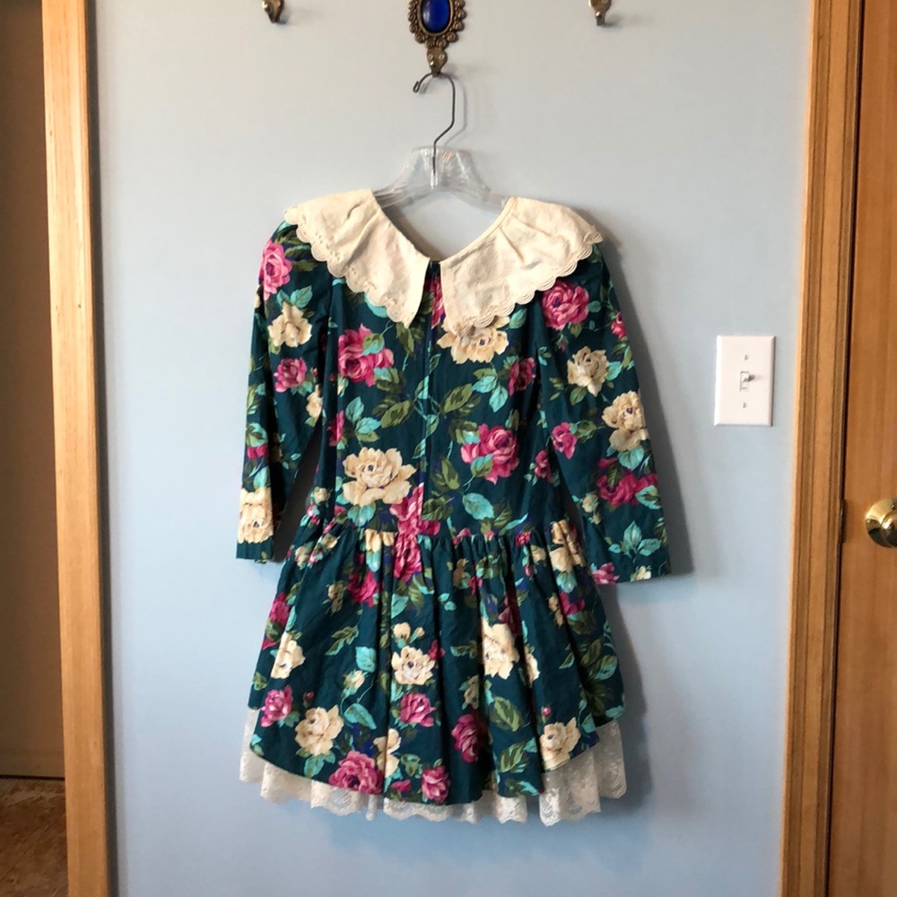 Girls floral dress
